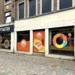 lettrage-vitrine-otacos-verviers-liege